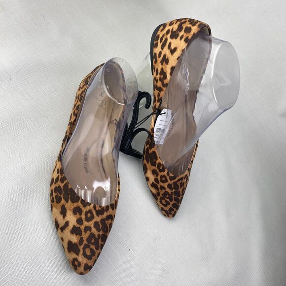 Time And Tru Women's LEOPARD PRINT Pointed Toe FLATS! Memory Foam Shoes 8 - Picture 2 of 9